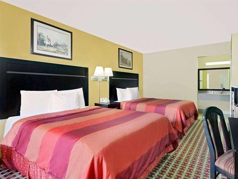 Days Inn By Wyndham Savannah Zewnętrze zdjęcie